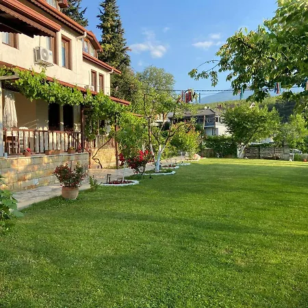 Bursa Uludag Eteginde, Ormanin Icerisinde, Havuzlu Bahceli Kiralik Alpesi faház Kestel (Bursa)
